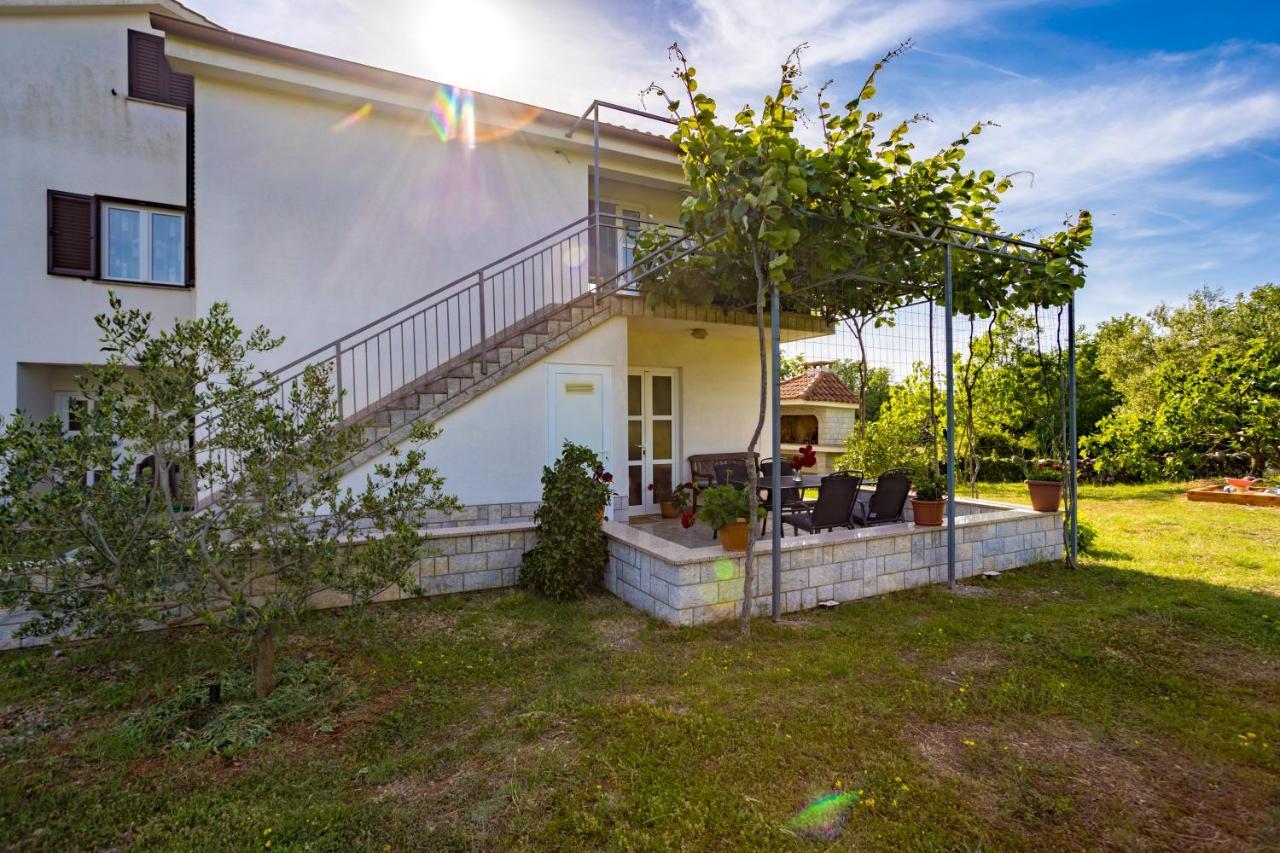 Apartments Sara Milohnici Εξωτερικό φωτογραφία
