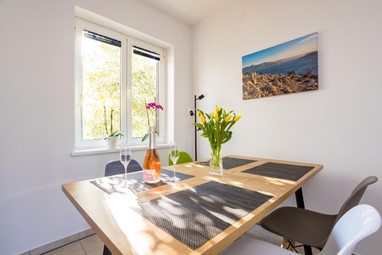 Apartments Sara Milohnici Εξωτερικό φωτογραφία