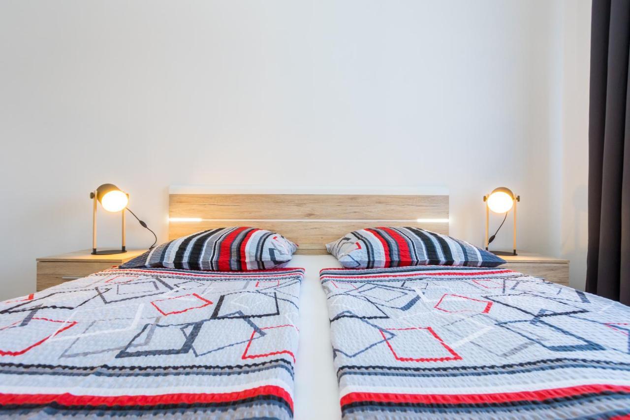 Apartments Sara Milohnici Εξωτερικό φωτογραφία