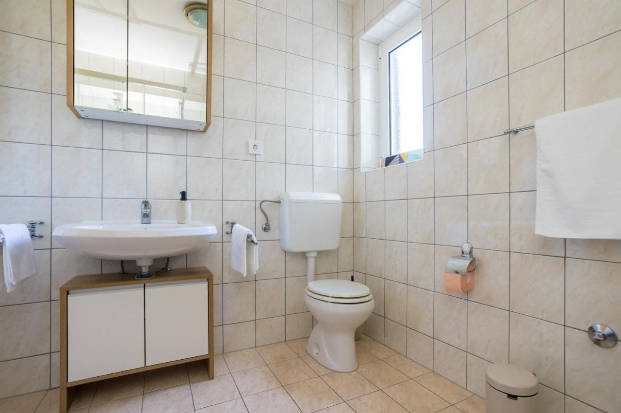 Apartments Sara Milohnici Εξωτερικό φωτογραφία